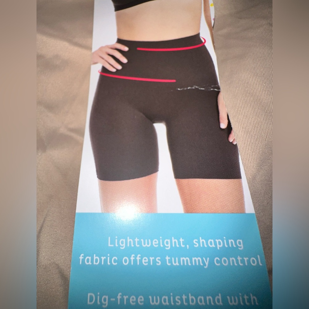 🖤NWT TUMMY TUCK